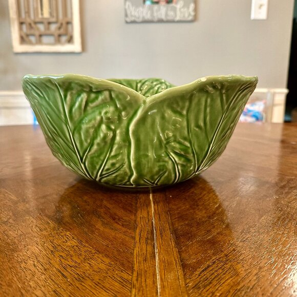 Bordallo Pinheiro Cabbage Green Tall Salad Bowl 11" - Picture 2 of 5